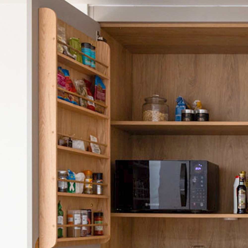 The Raynham Classic Shaker Kitchen With A Farmhouse Touch Naked