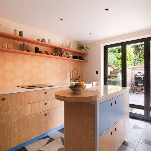 Ways to make a small kitchen look bigger