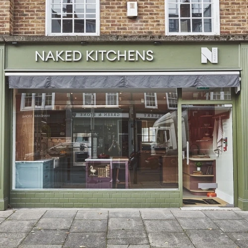 Naked Kitchens in Chelsea: be inspired in the showroom where kitchen design meets art! 