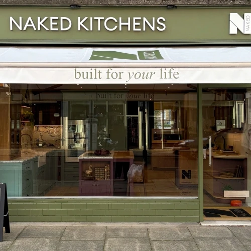 Naked Kitchens in Chelsea: be inspired in the showroom where kitchen design meets art! 