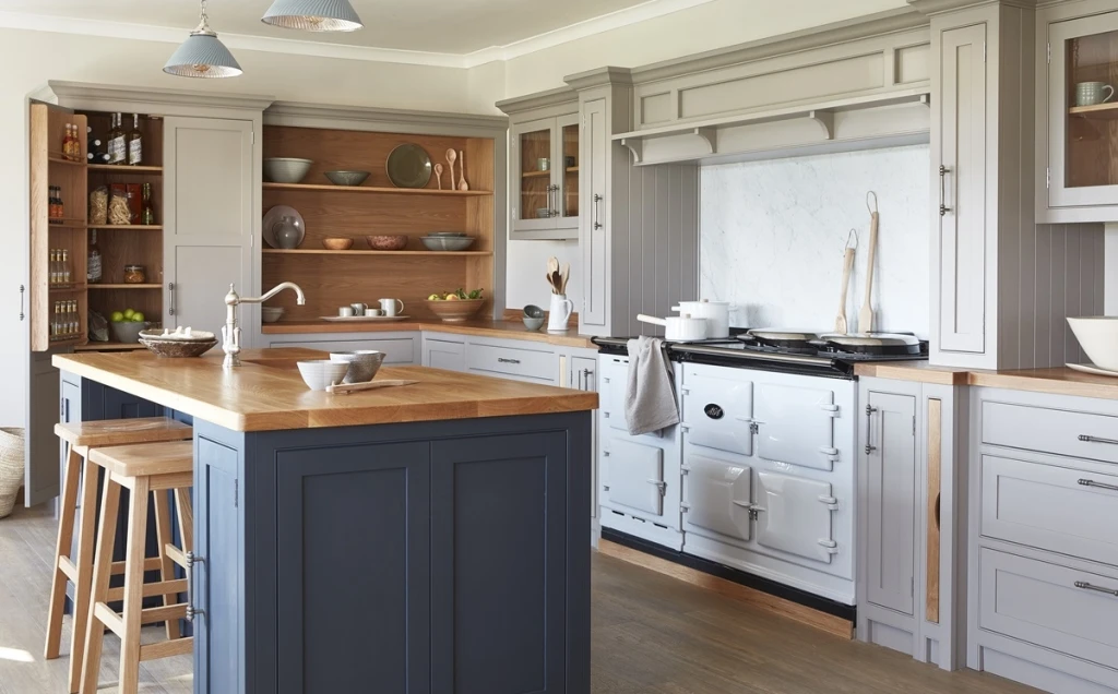 Kitchen style inspiration: English country house kitchens