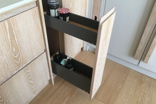 narrow pull out storage